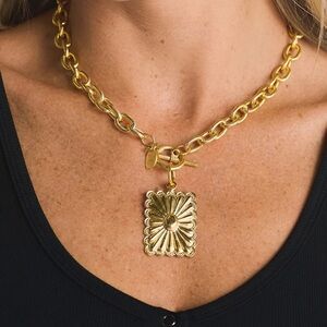 NWT - Susan Shaw Rectangle Concho Toggle Necklace